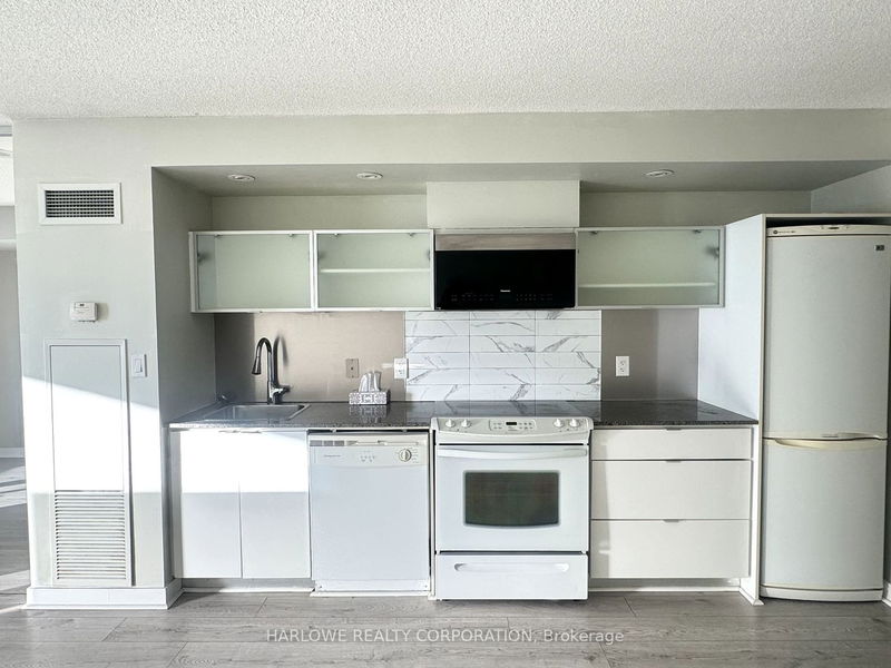Preview image for 4K Spadina Ave #1126, Toronto