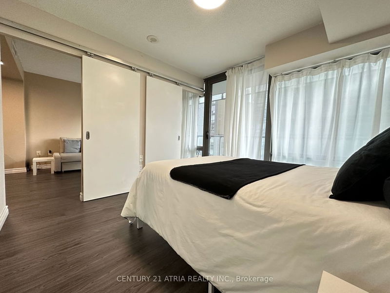Preview image for 37 Grosvenor St #710, Toronto