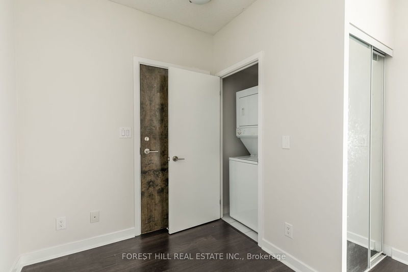 Preview image for 33 Bay St #4513, Toronto