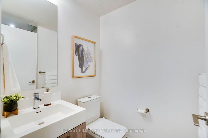 Preview image for 1 Yorkville Ave #802, Toronto