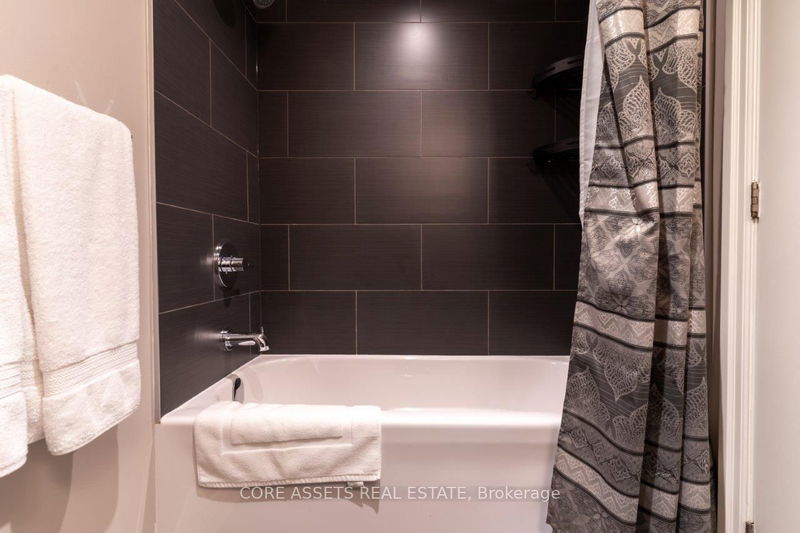 Preview image for 155 Yorkville Ave #2713, Toronto