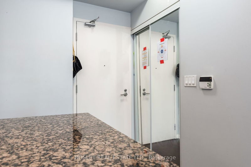 Preview image for 215 Fort York Blvd #211, Toronto