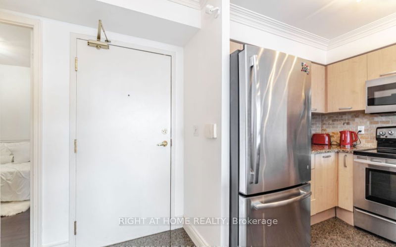 Preview image for 55 Harrison Garden Blvd #703, Toronto
