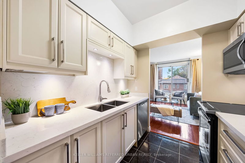 Preview image for 2 Edith Dr #207, Toronto