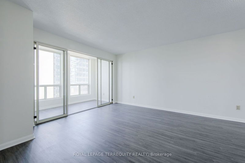 Preview image for 25 Grenville St #2101, Toronto