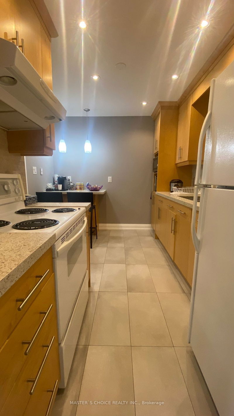 Preview image for 71 Roywood Dr E, Toronto