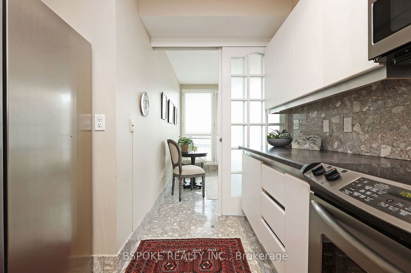 Preview image for 40 Rosehill Ave #701, Toronto