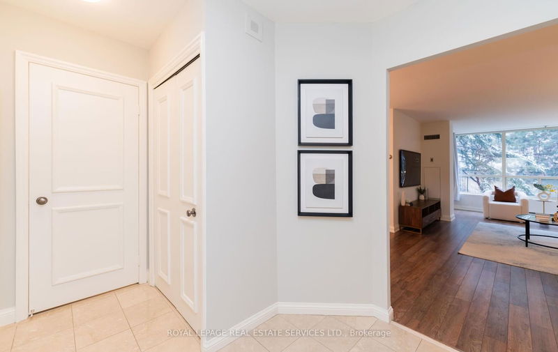 Preview image for 3800 Yonge St #103, Toronto