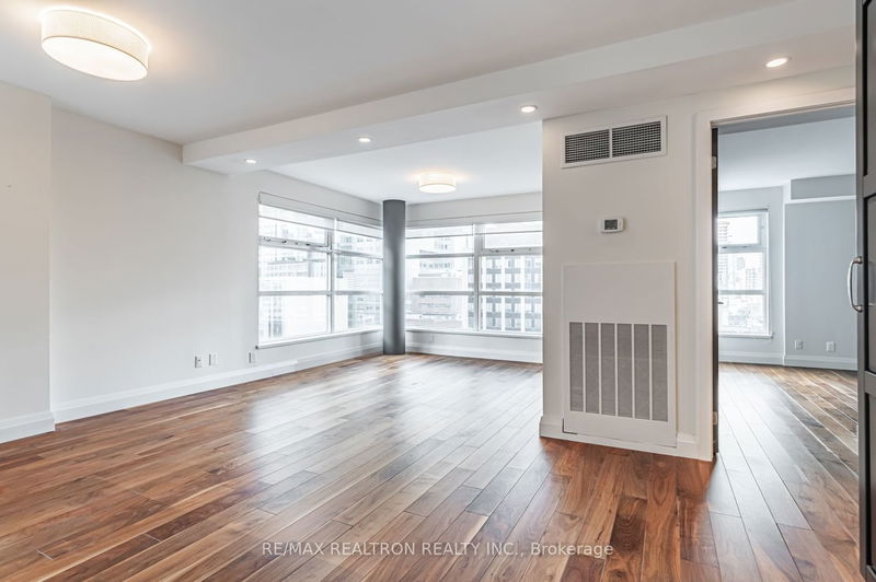 Preview image for 50 Lombard St #1905, Toronto