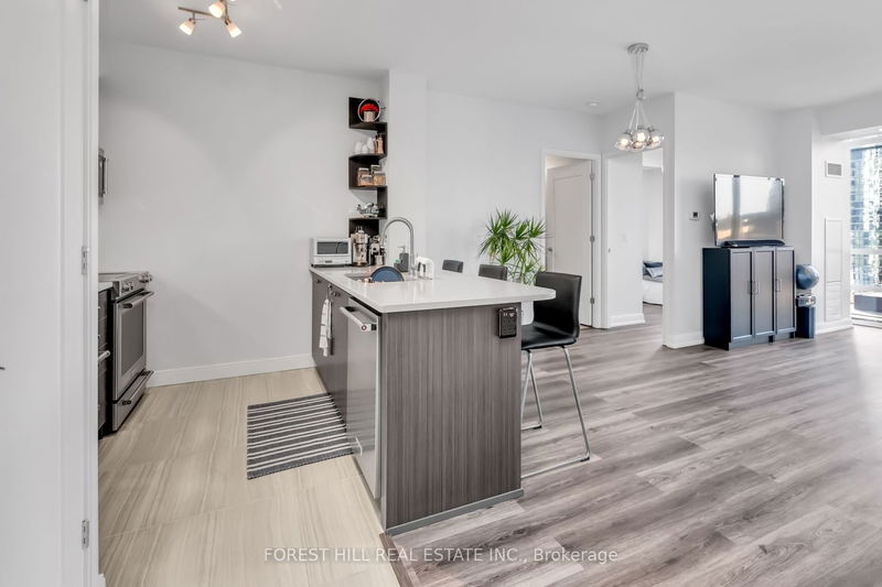 Preview image for 825 Church St #1701, Toronto