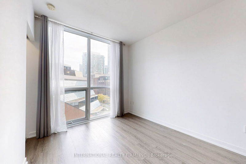 Preview image for 1 Yorkville Ave #710, Toronto