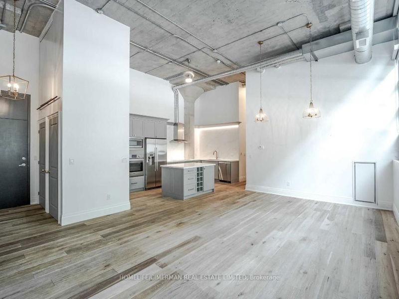 Preview image for 637 Lake Shore Blvd W #115, Toronto