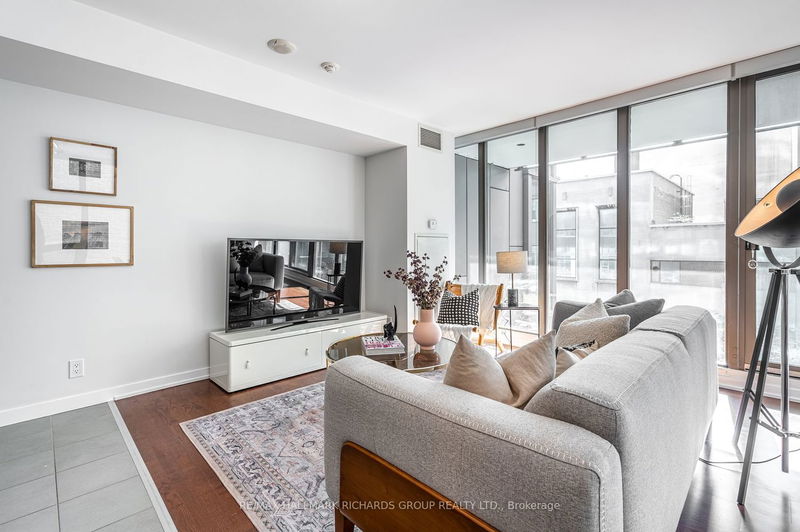 Preview image for 33 Lombard St #402, Toronto