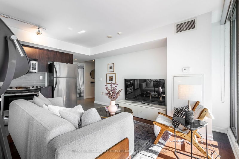 Preview image for 33 Lombard St #402, Toronto