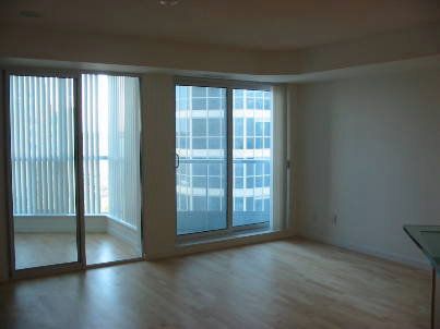 Preview image for 8 York St #1611, Toronto