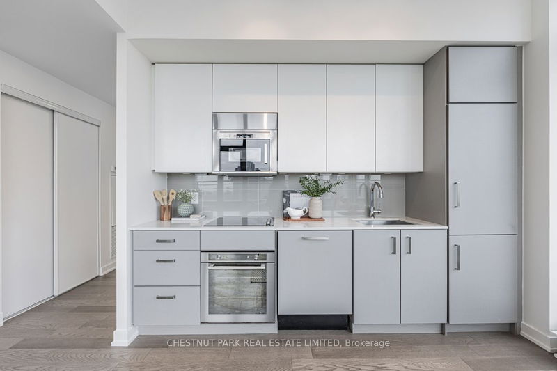 Preview image for 17 Dundonald St #1703, Toronto