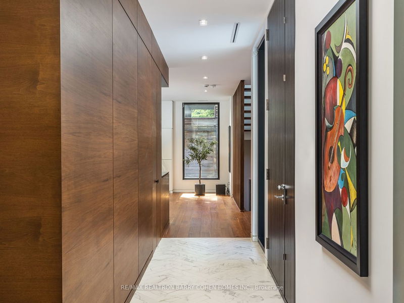 Preview image for 123 Forest Heights Blvd, Toronto