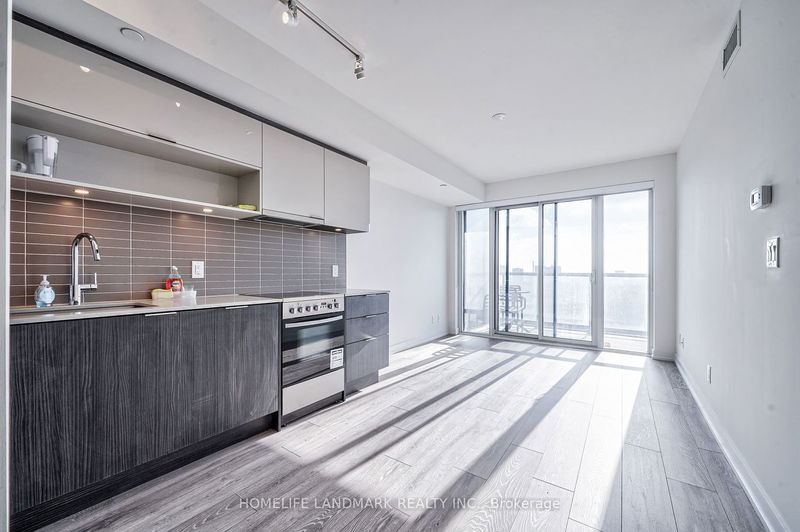 Preview image for 159 Wellesley St E #1207, Toronto