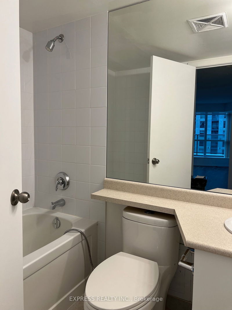 Preview image for 215 Fort York Blvd #419, Toronto