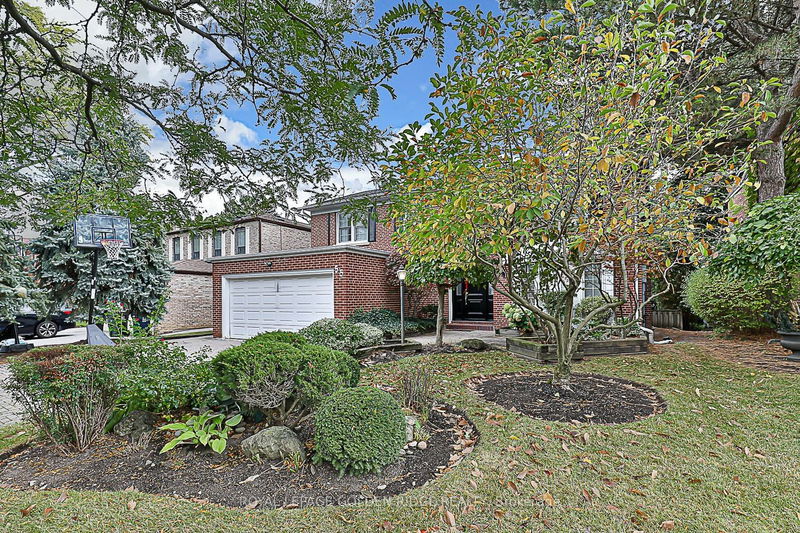 Preview image for 55 Riderwood Dr, Toronto