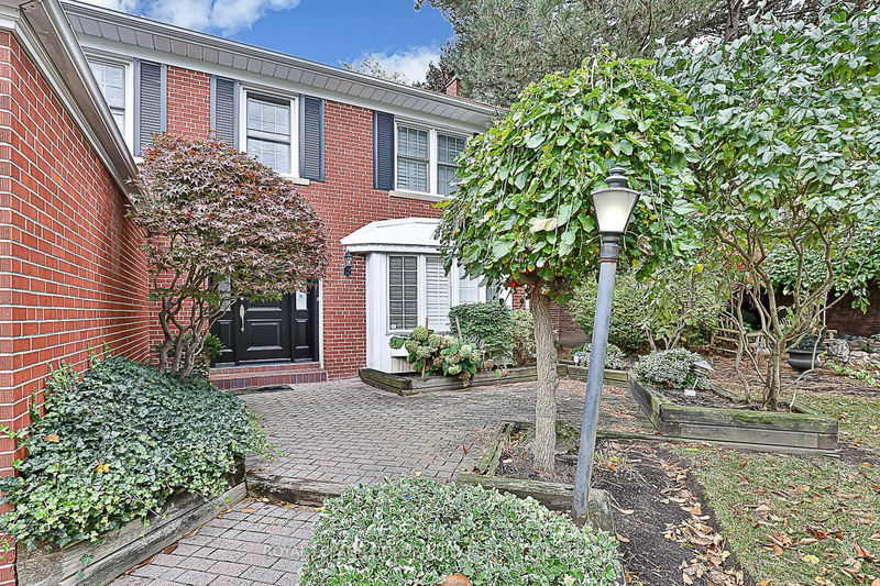 Preview image for 55 Riderwood Dr, Toronto