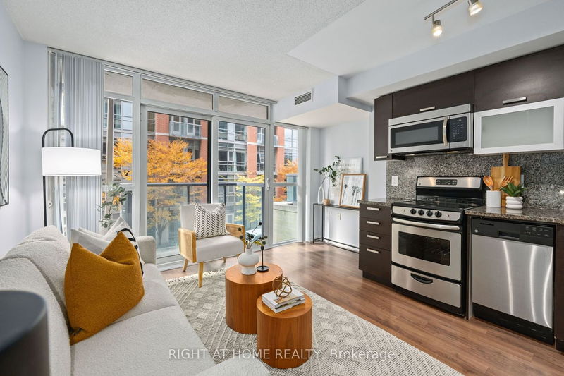 Preview image for 36 Lisgar St #203, Toronto