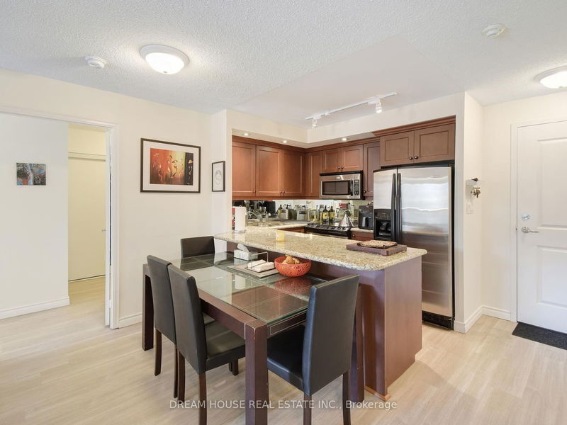 Preview image for 900 Mount Pleasant Rd #308, Toronto