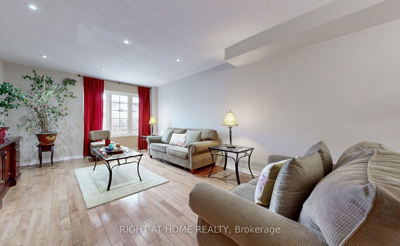 Preview image for 34 Rumi Cres, Toronto