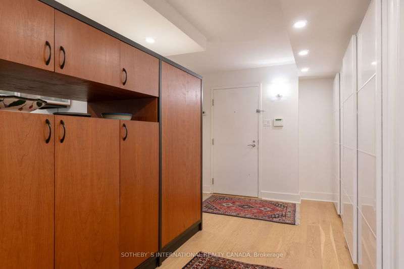 Preview image for 360 Bloor St E #213, Toronto