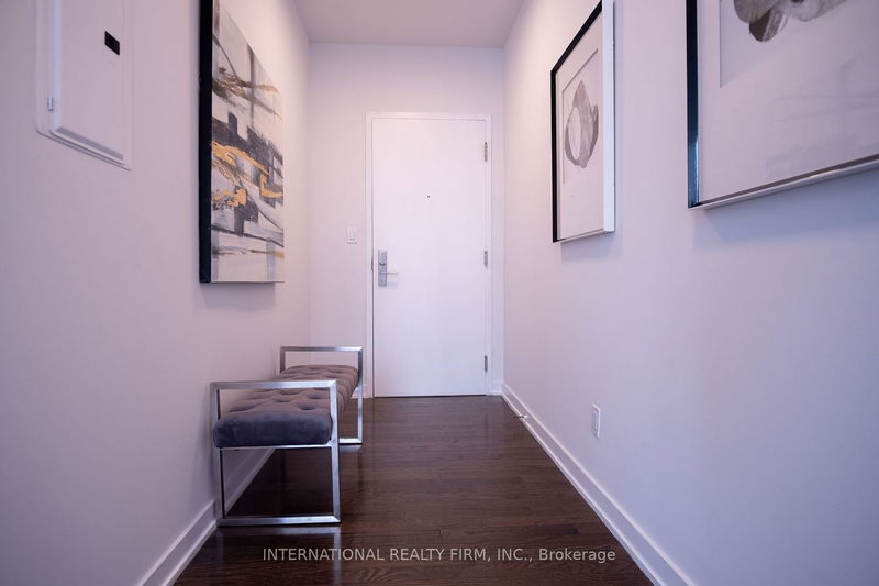 Preview image for 126 Simcoe St #Ph05, Toronto