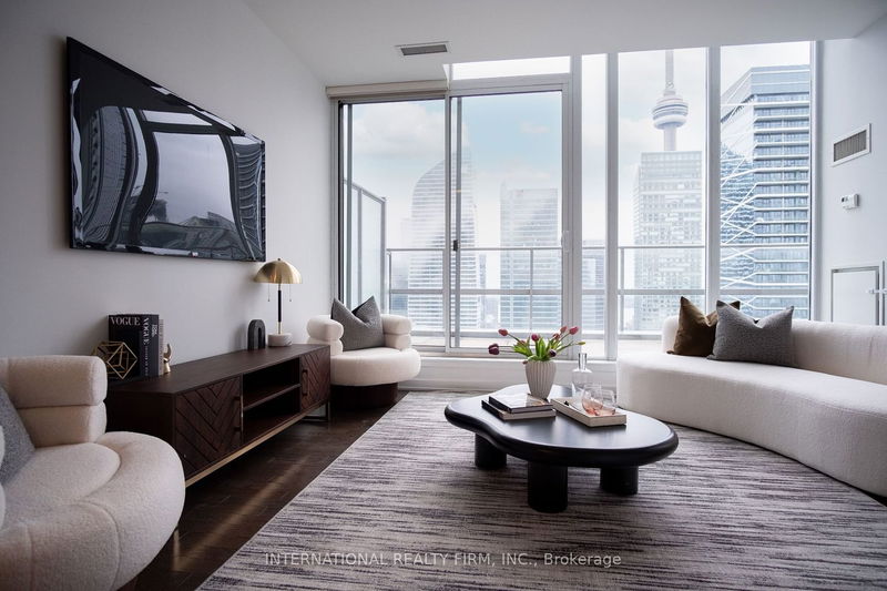 Preview image for 126 Simcoe St #Ph05, Toronto