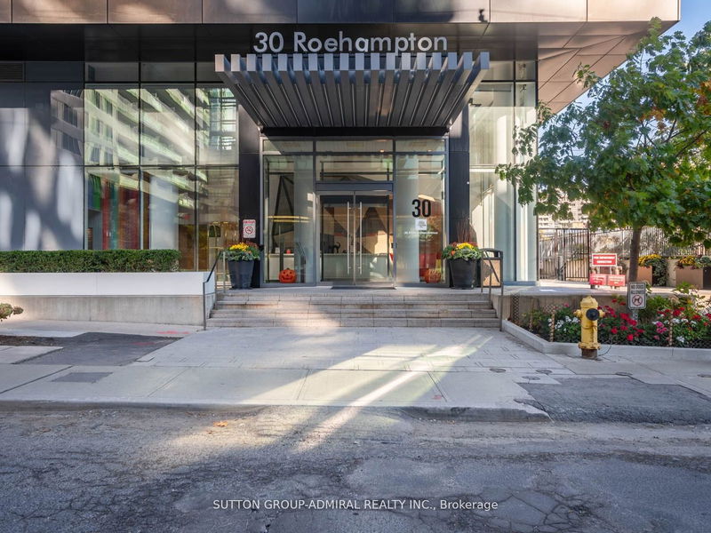 Preview image for 30 Roehampton Ave #621, Toronto