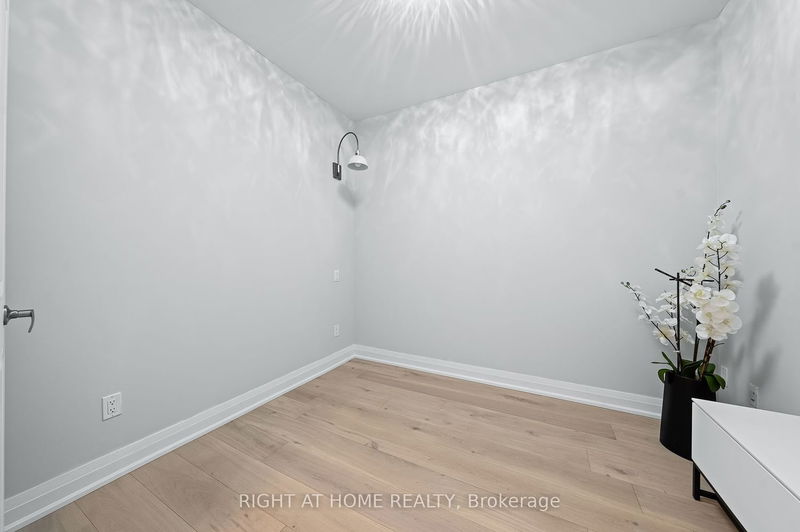 Preview image for 628 Fleet St #803, Toronto