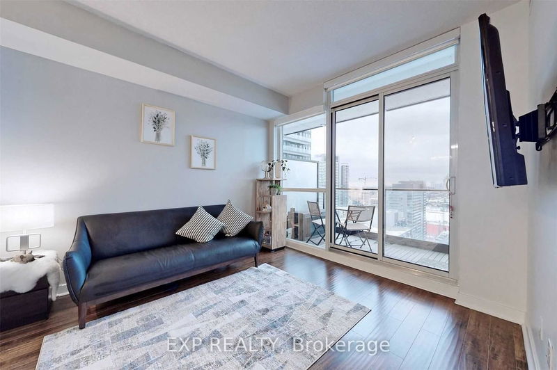 Preview image for 33 Singer Crt #2808, Toronto