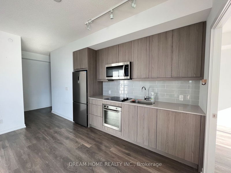 Preview image for 32 Forest Manor Rd #416, Toronto