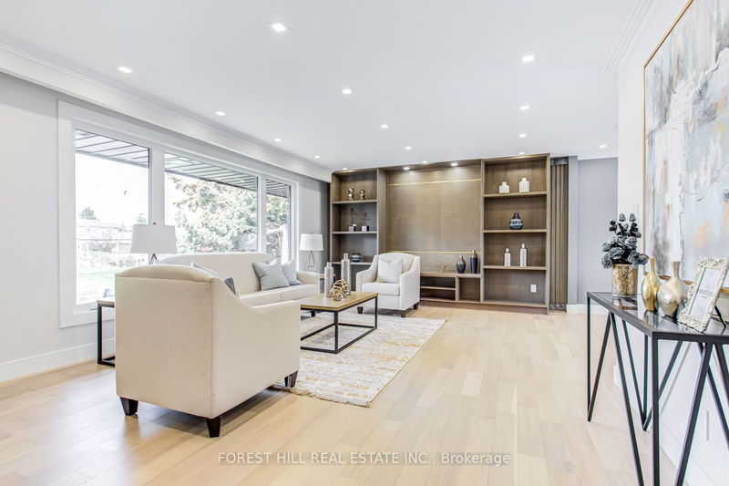 Preview image for 15 Cobden St, Toronto
