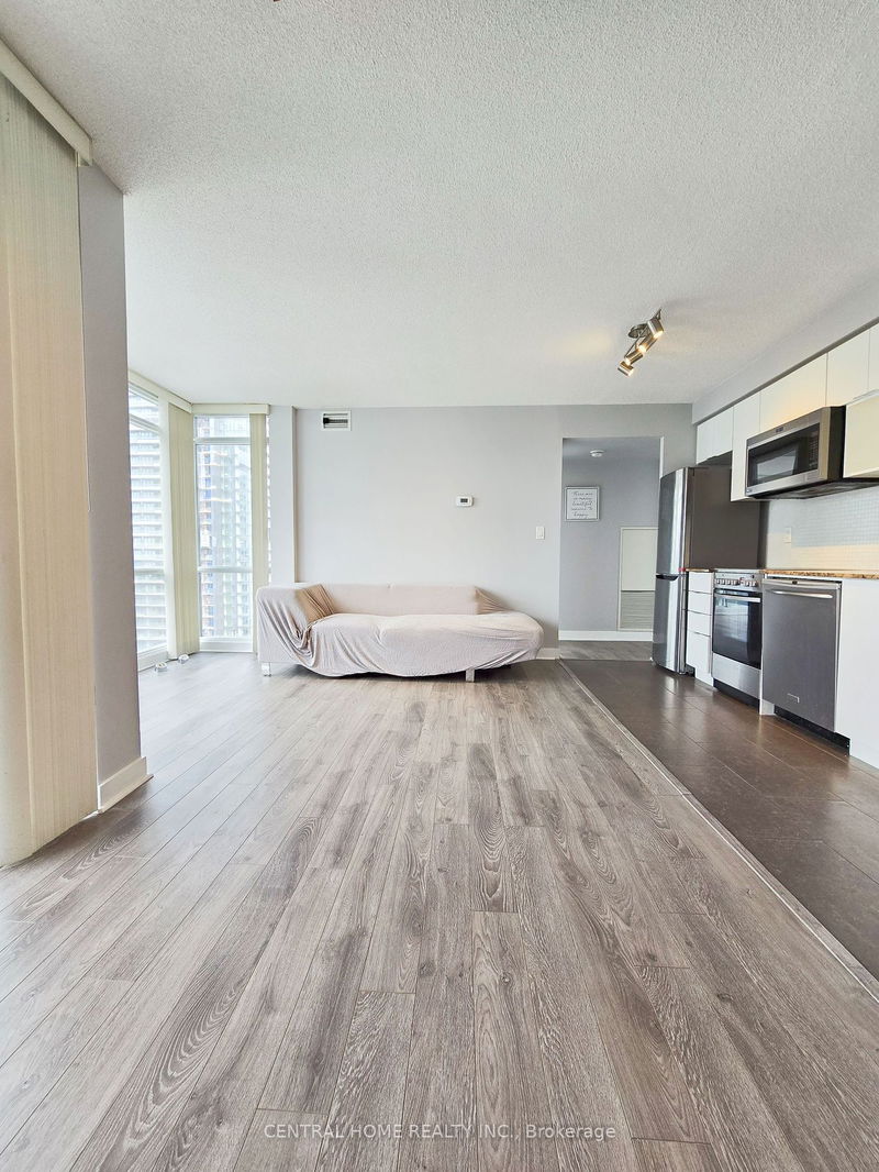 Preview image for 15 Fort York Blvd #3906, Toronto