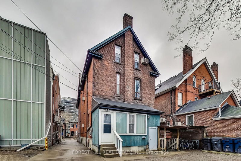 Preview image for 72 Walmer Rd, Toronto