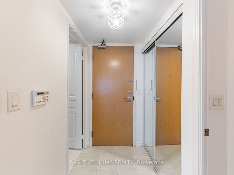 Preview image for 503 Beecroft Rd #1202, Toronto