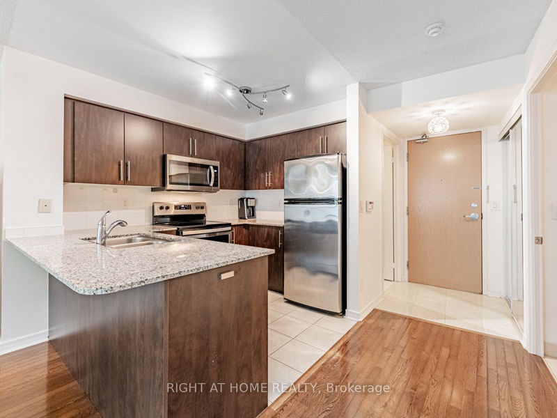 Preview image for 503 Beecroft Rd #1202, Toronto