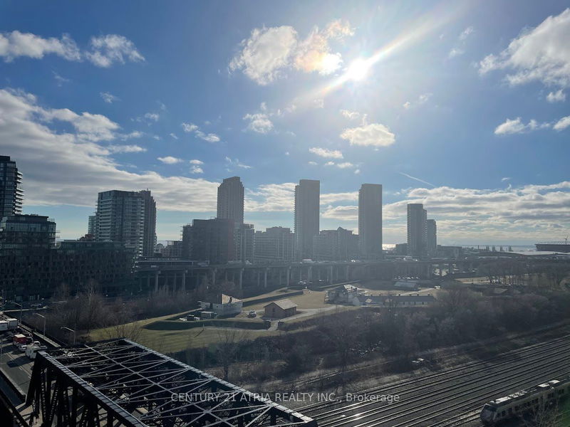 Preview image for 27 Bathurst St #901-W, Toronto
