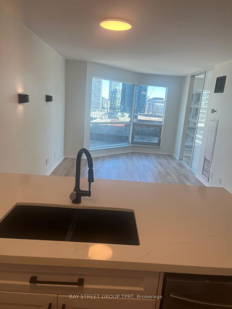 Preview image for 10 Yonge St #1410, Toronto