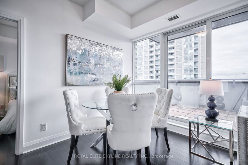 Preview image for 17 Kenaston Gdns #705, Toronto