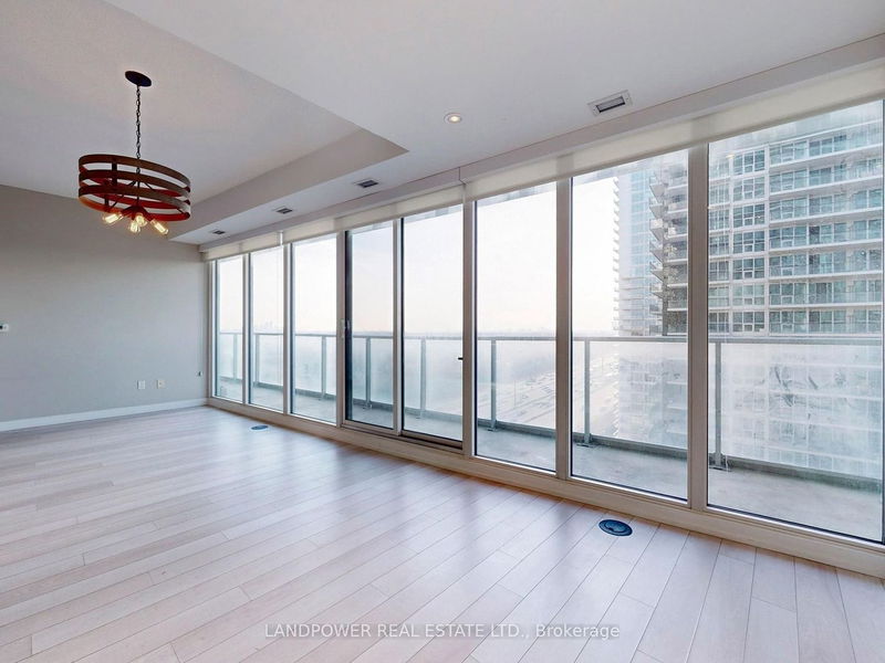 Preview image for 115 Mcmahon Dr #1812, Toronto