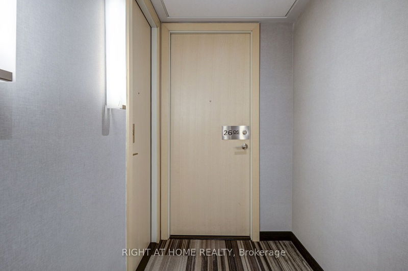 Preview image for 30 Roehampton Ave N #2606, Toronto