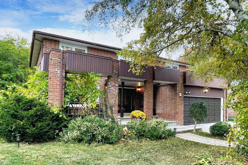 Preview image for 19 Carmel Crt, Toronto