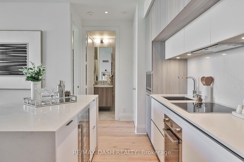 Preview image for 151 Avenue Rd #804, Toronto