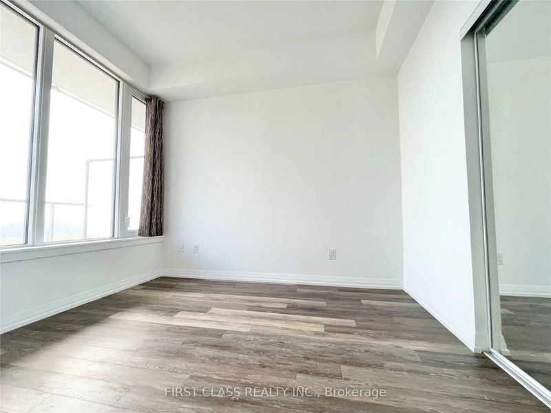 Preview image for 75 Canterbury Pl #2301, Toronto