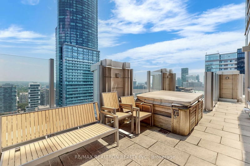 Preview image for 761 Bay St #4001, Toronto