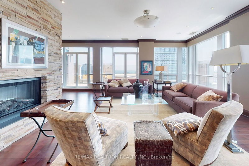 Preview image for 761 Bay St #4001, Toronto